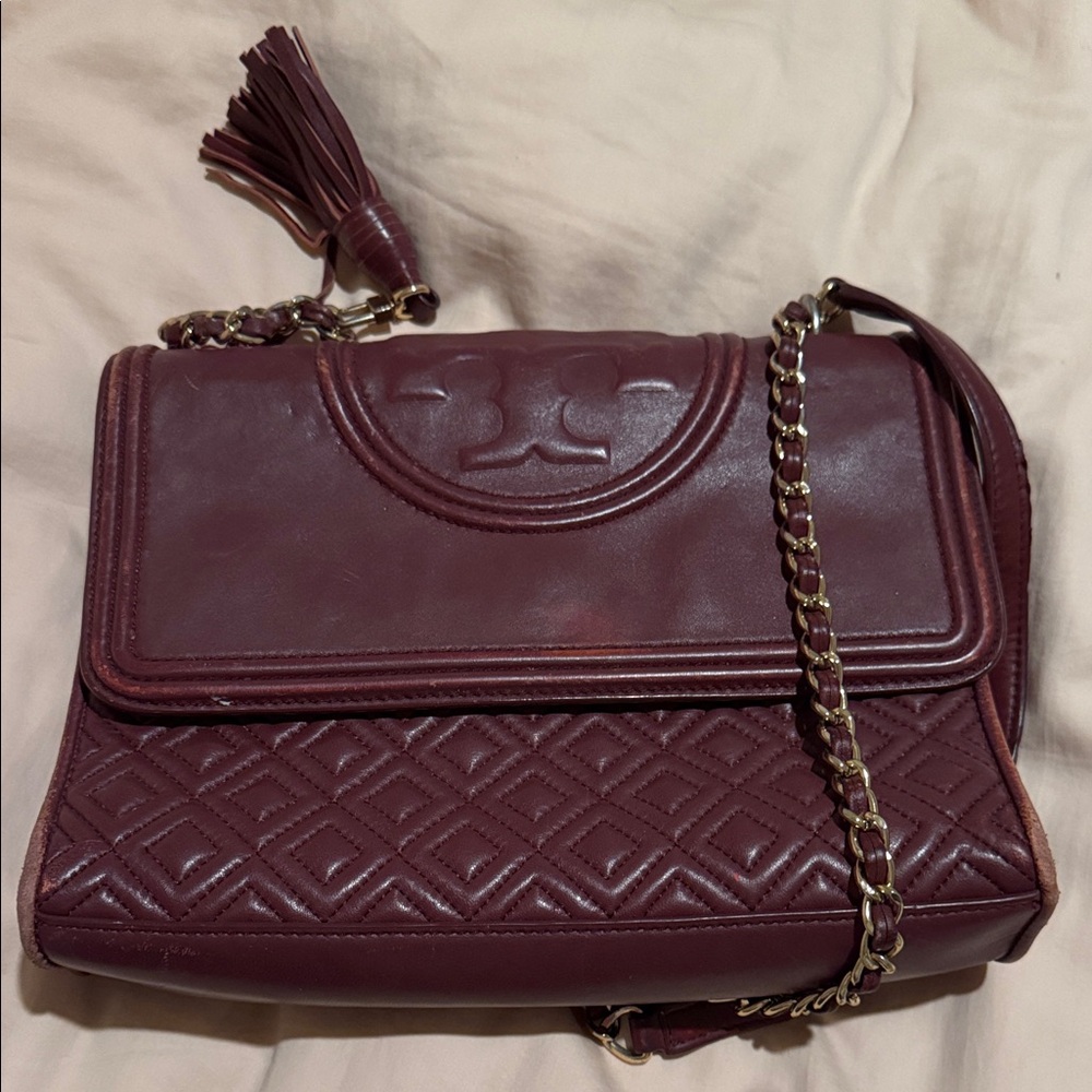 Elegant Burgundy Leather Shoulder Bag
